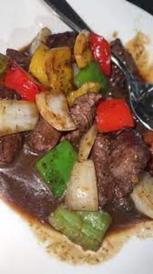 Closeup of Black Pepper Beef Tenderloin