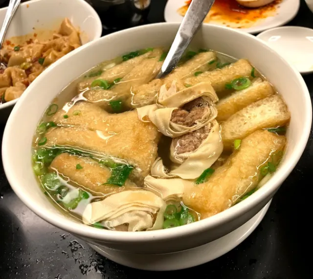 Picture of Glass Noodle & tofu Puff Soup and meat is peeling and looks delicious